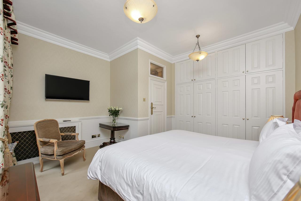 10 Curzon Street By Mansley Londres