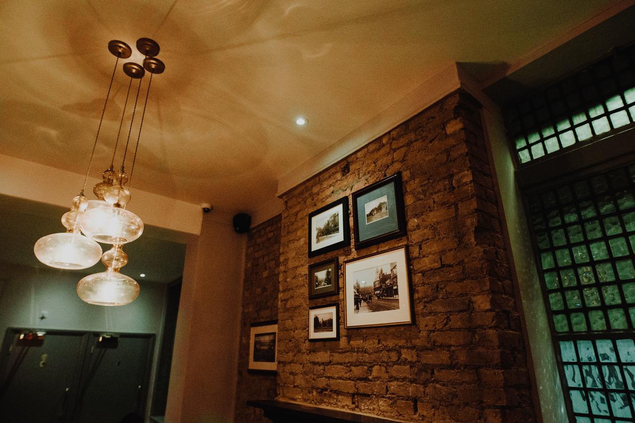 Hostal Publove @ The Crown, Battersea Londres