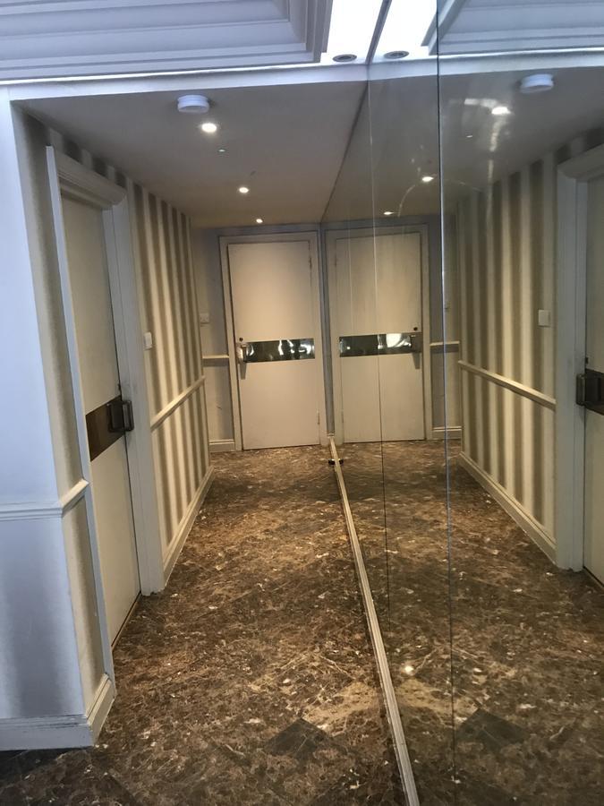 17 Brooks Mews Apartments *