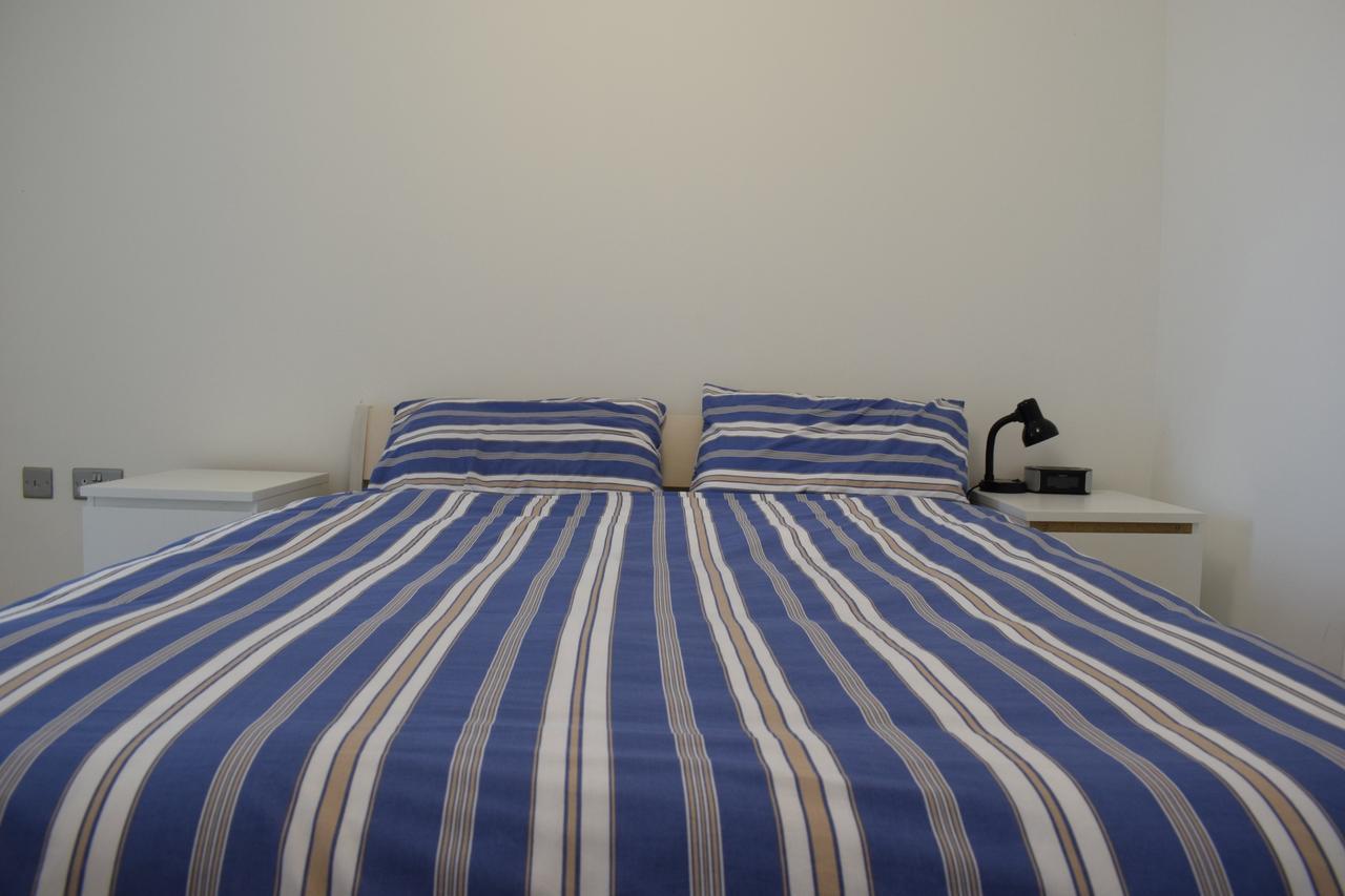 1 Bedroom Flat In Lewisham With A Balcony View Of The Shard *