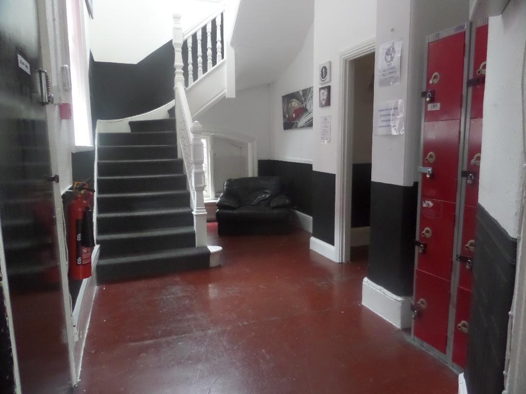 Hostal Boleyn Bunkhouse And Bar