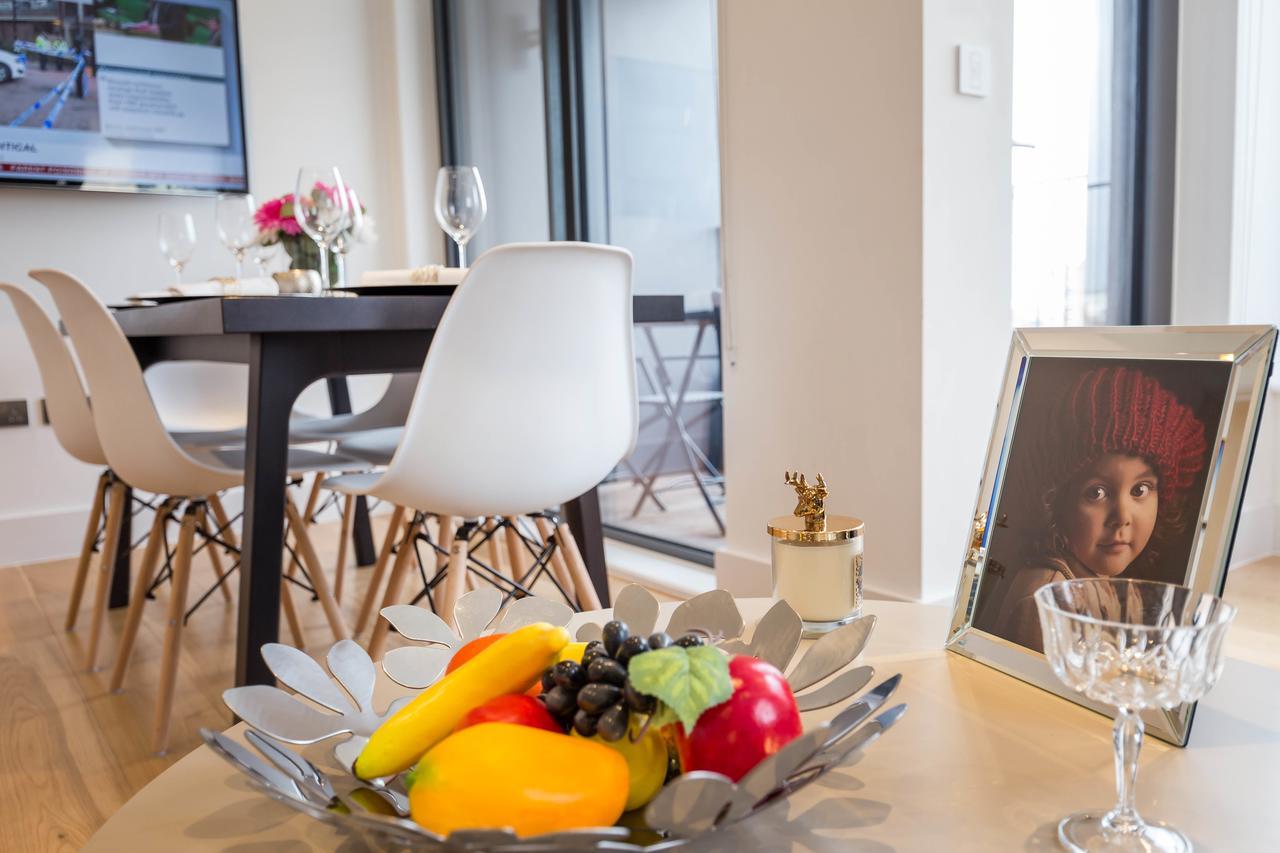 Portobello With Floor-to-ceiling Views Apartamento