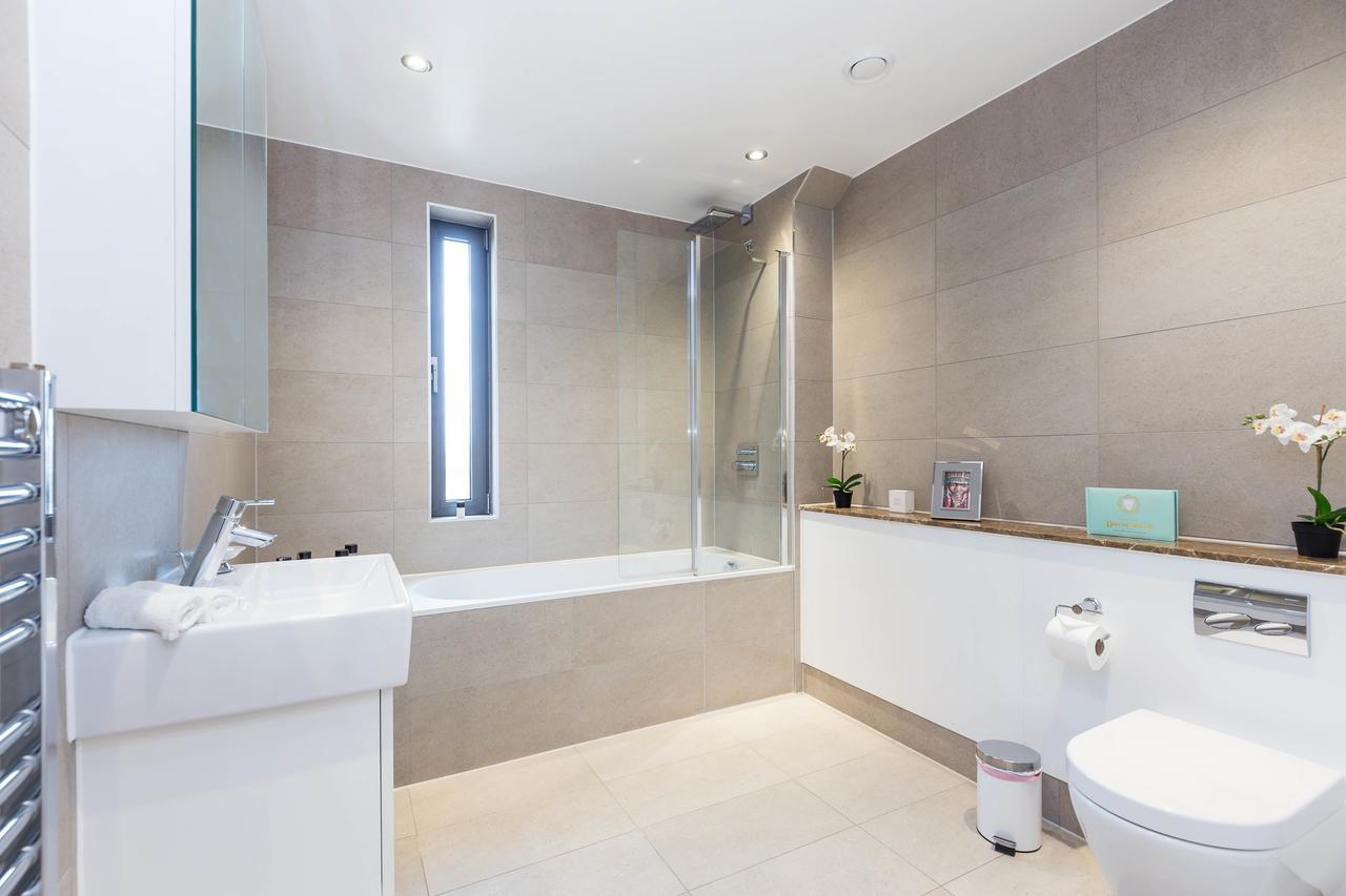 Portobello With Floor-to-ceiling Views * Londen