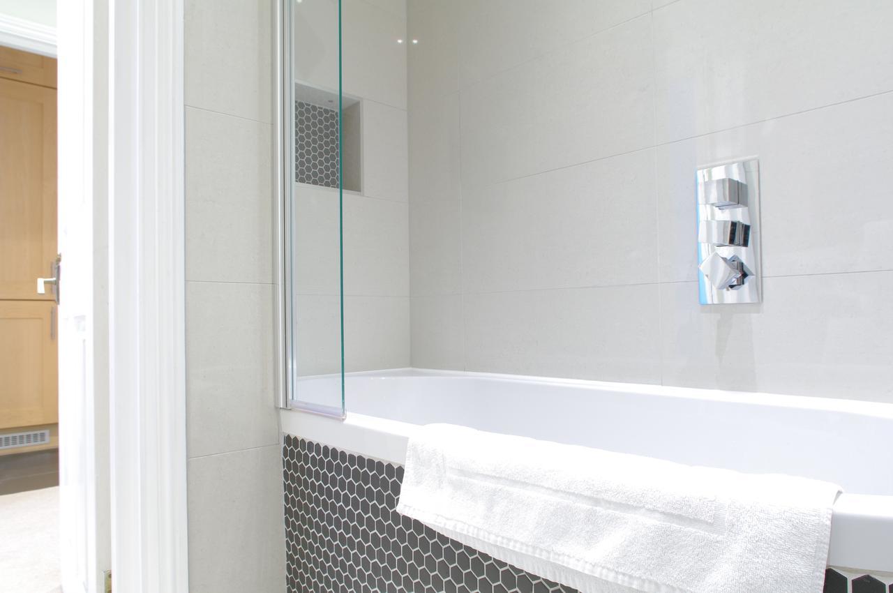 Covent Garden Superior Two Bedroom Aparment On Apartamento Londres