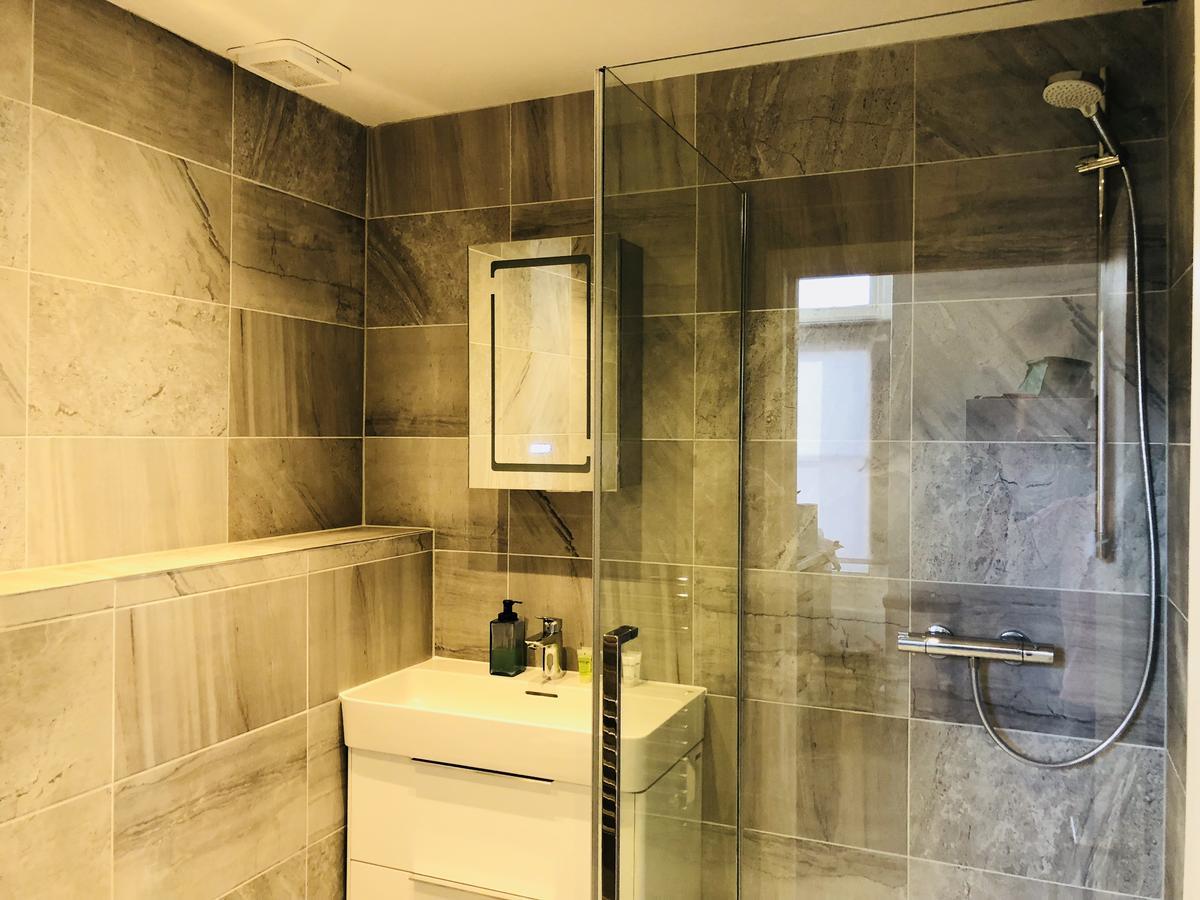 Spacious & Modern 2 Bed At Knightsbridge Apartamento Londres