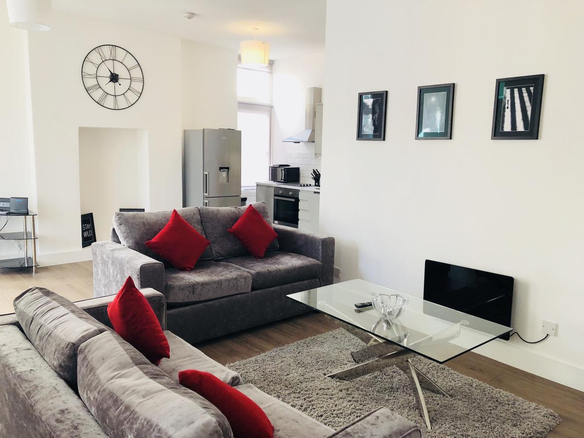 Spacious & Modern 2 Bed At Knightsbridge Apartamento *