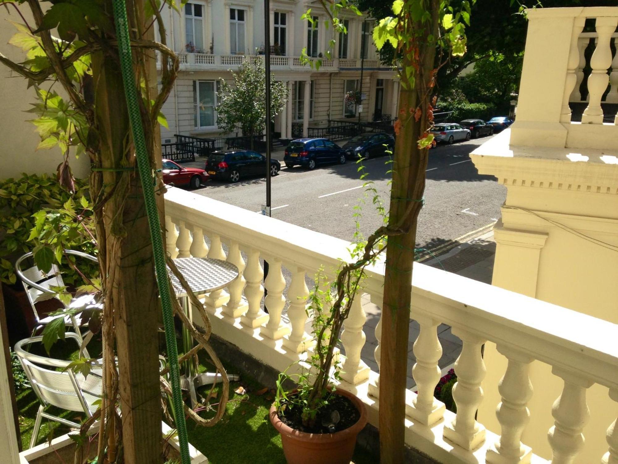 The Colonnade 4*