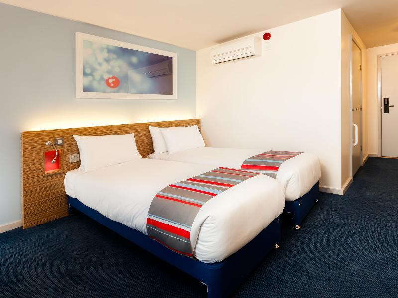 Hotel Travelodge Sunbury M3 Londres