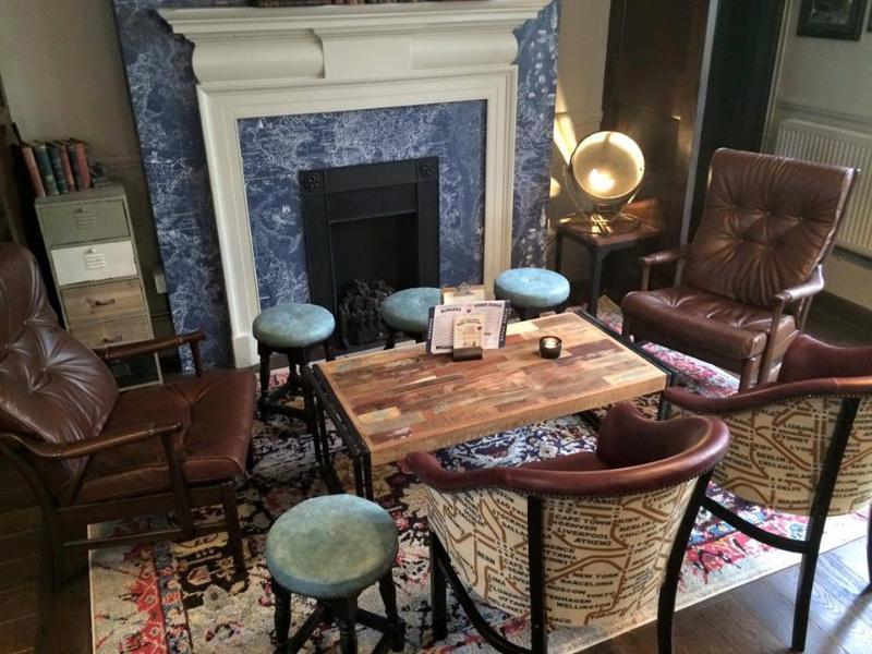 Publove @ The Steam Engine,waterloo Hostal