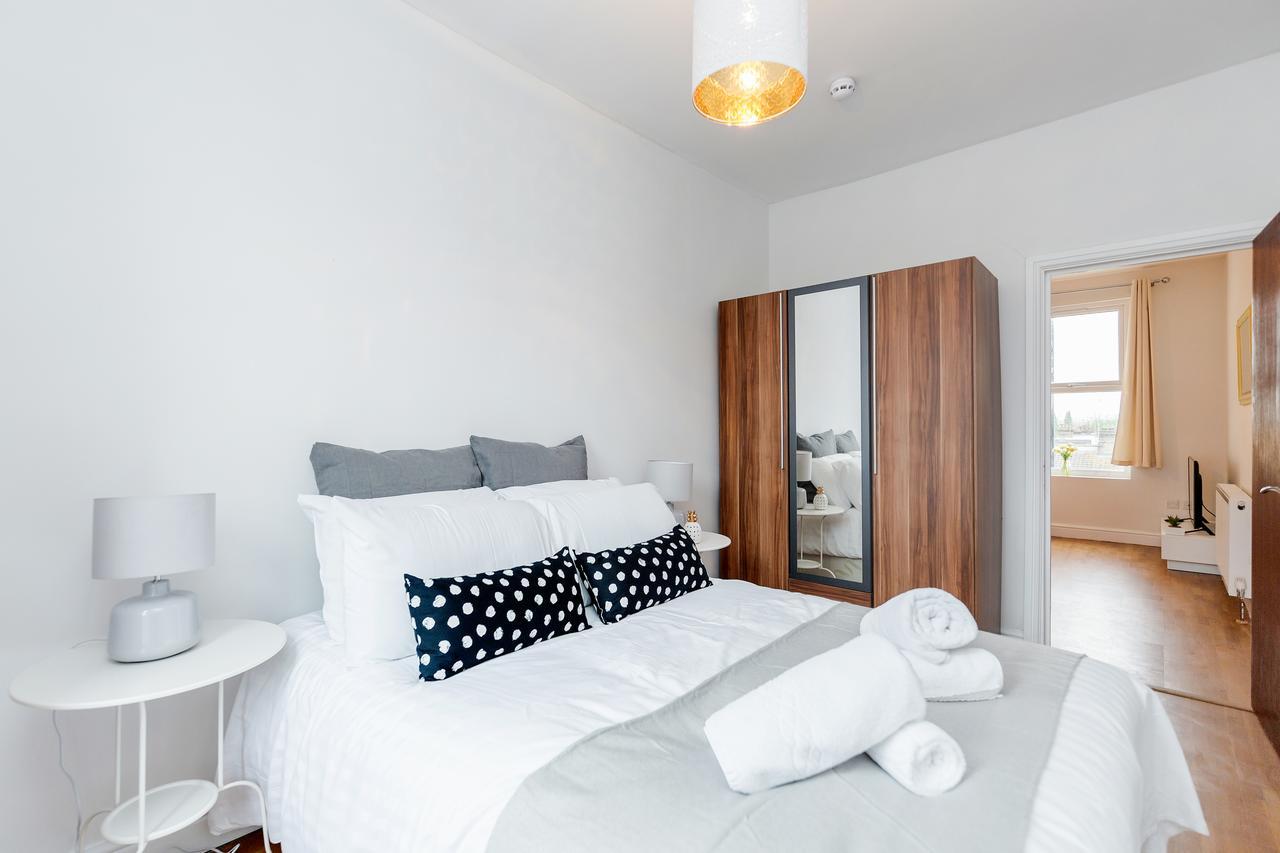 Welcomestay Clapham Junction 2 Bedroom * Londen
