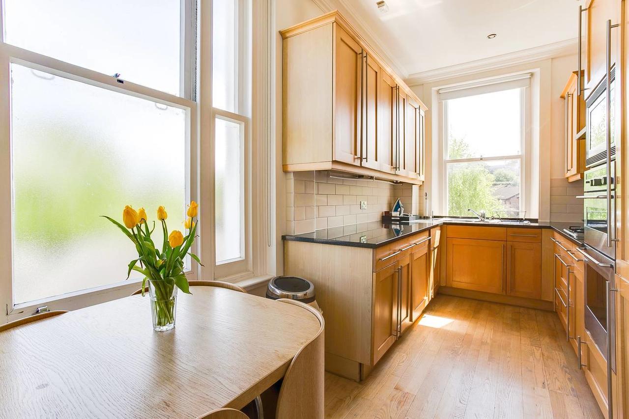 Guestready - Beautiful 2br In Wimbledon Village Wparking Apartment *