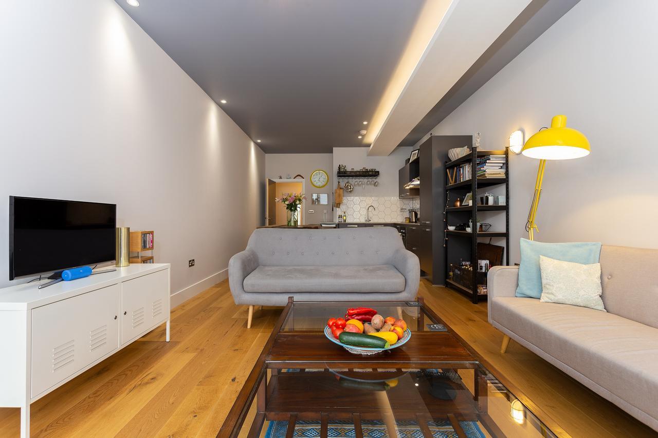 Appartement 1 Bedroom Converted Warehouse In Stoke Newington *