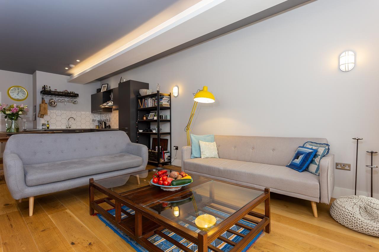 1 Bedroom Converted Warehouse In Stoke Newington *