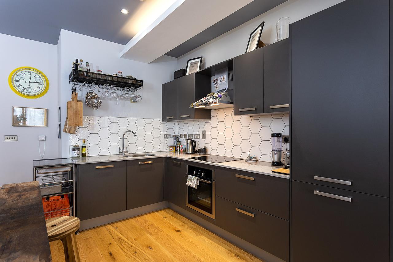 1 Bedroom Converted Warehouse In Stoke Newington Londres