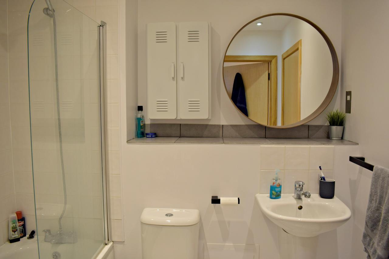Modern 2 Bedroom Next To Olympic Park Appartement *