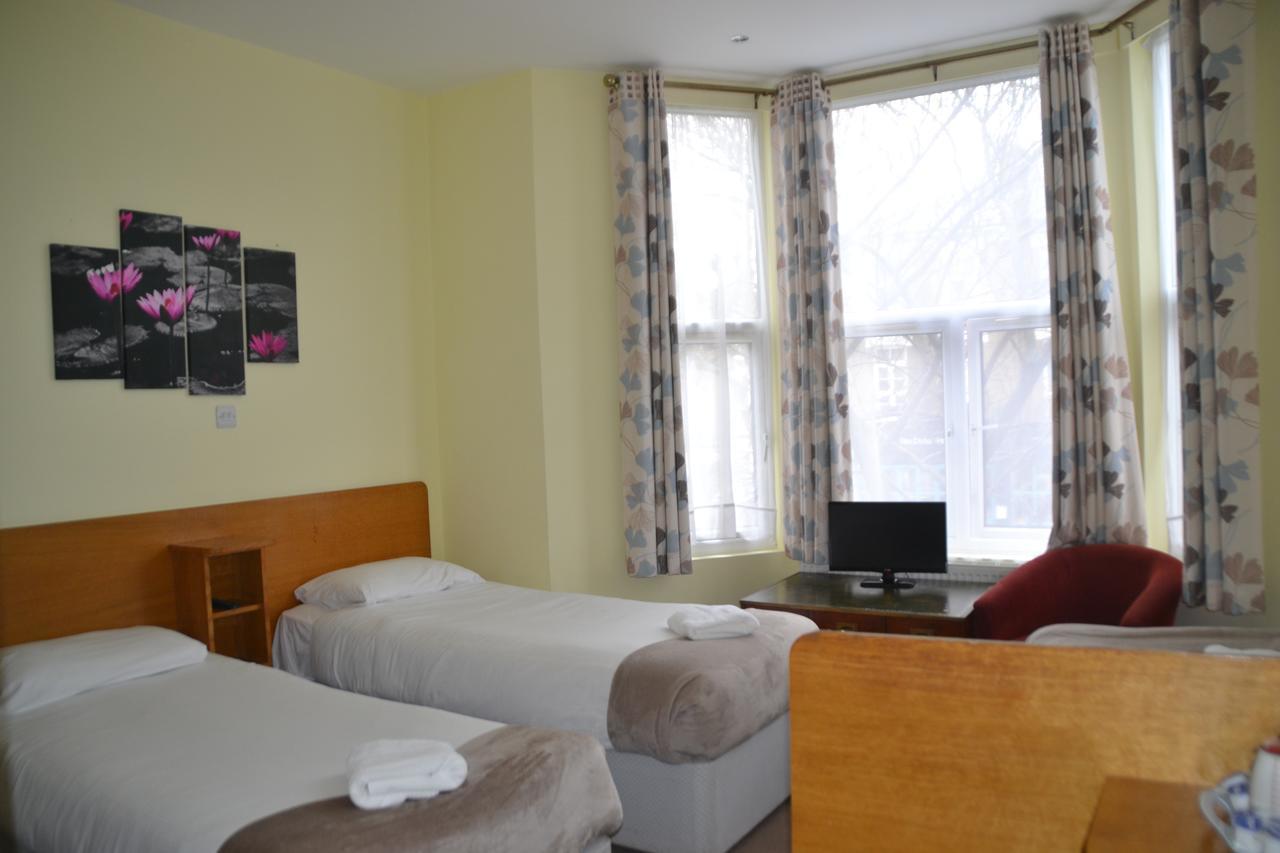 65 Hotel