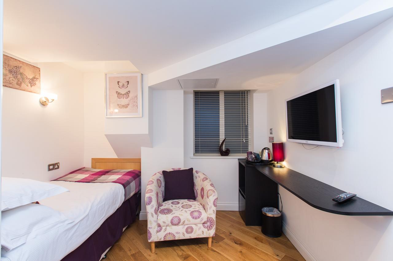 Apartahotel The Pods At Nell Gwynn 4*