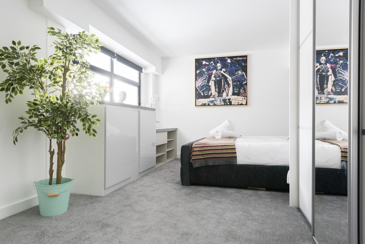 Second Nest Warehouse Londen
