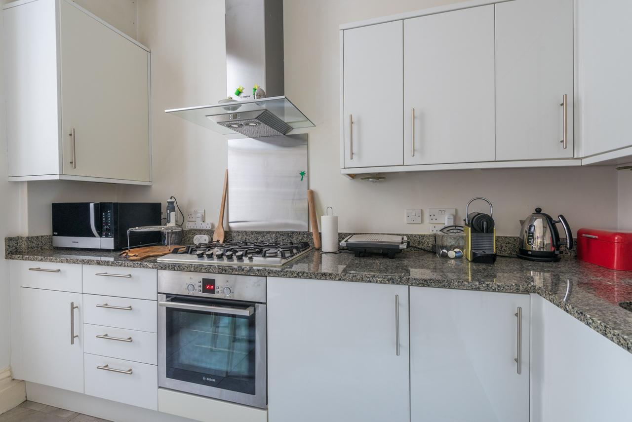 Lovely Chelsea Near The Thames By Underthedoormat London