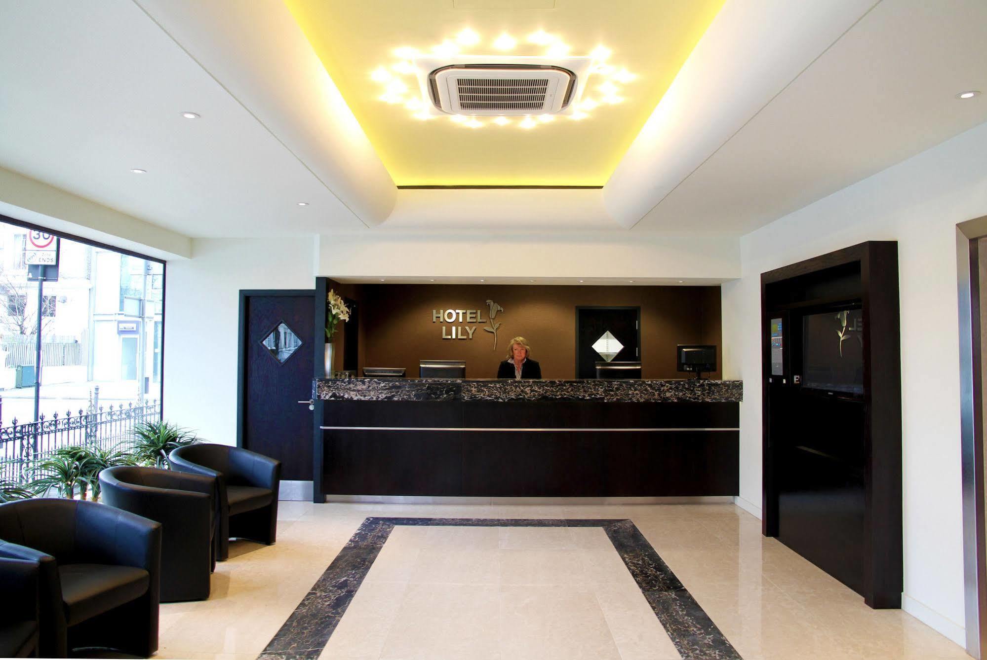 Hotel Lily