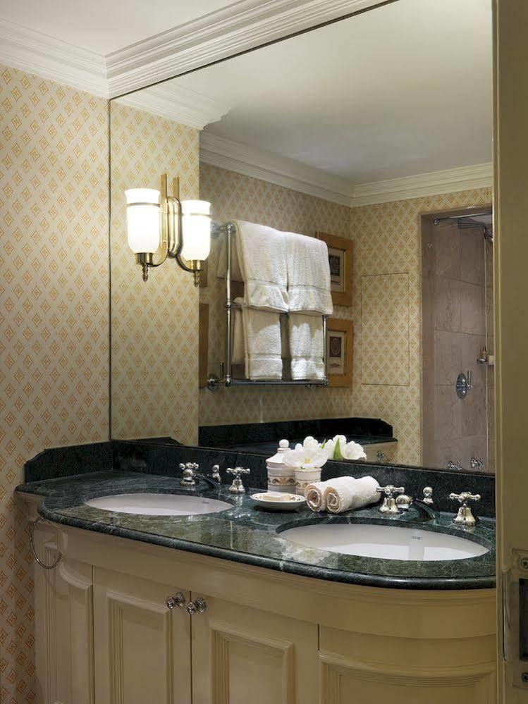 Cheval Thorney Court At Hyde Park Apartahotel 5*