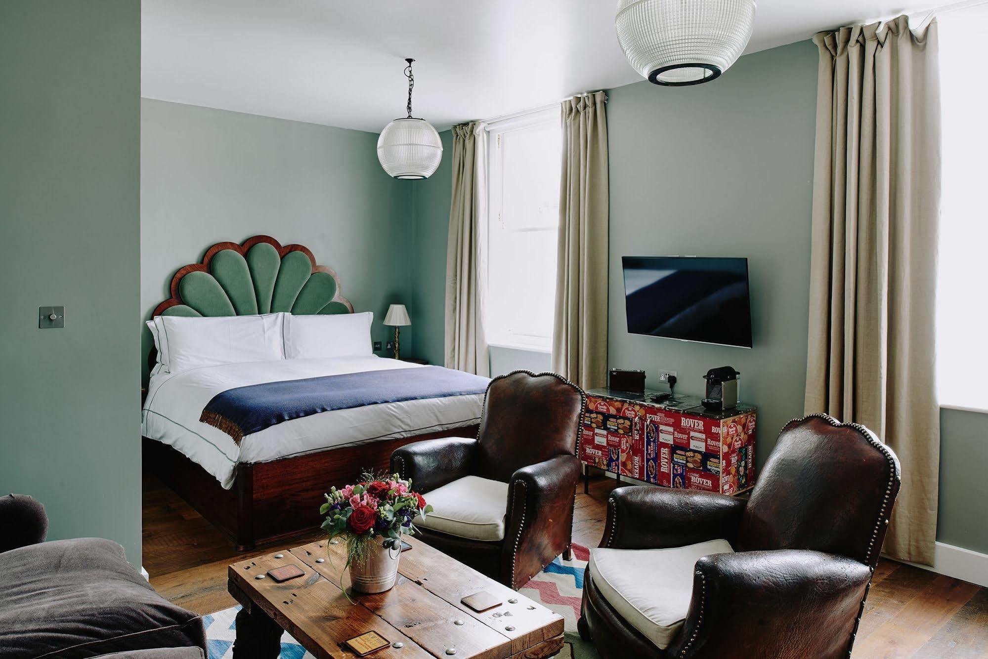 Artist 4* London