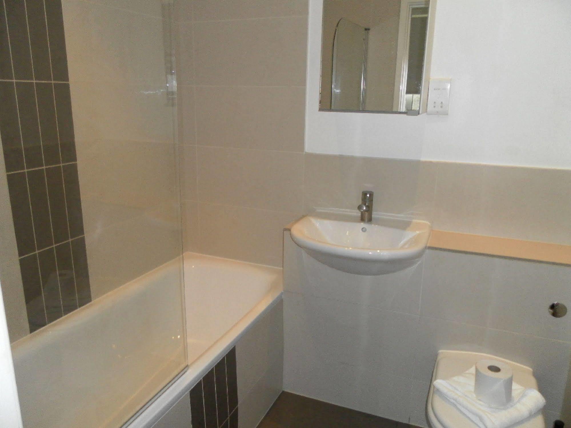 Access Euston Apartment *