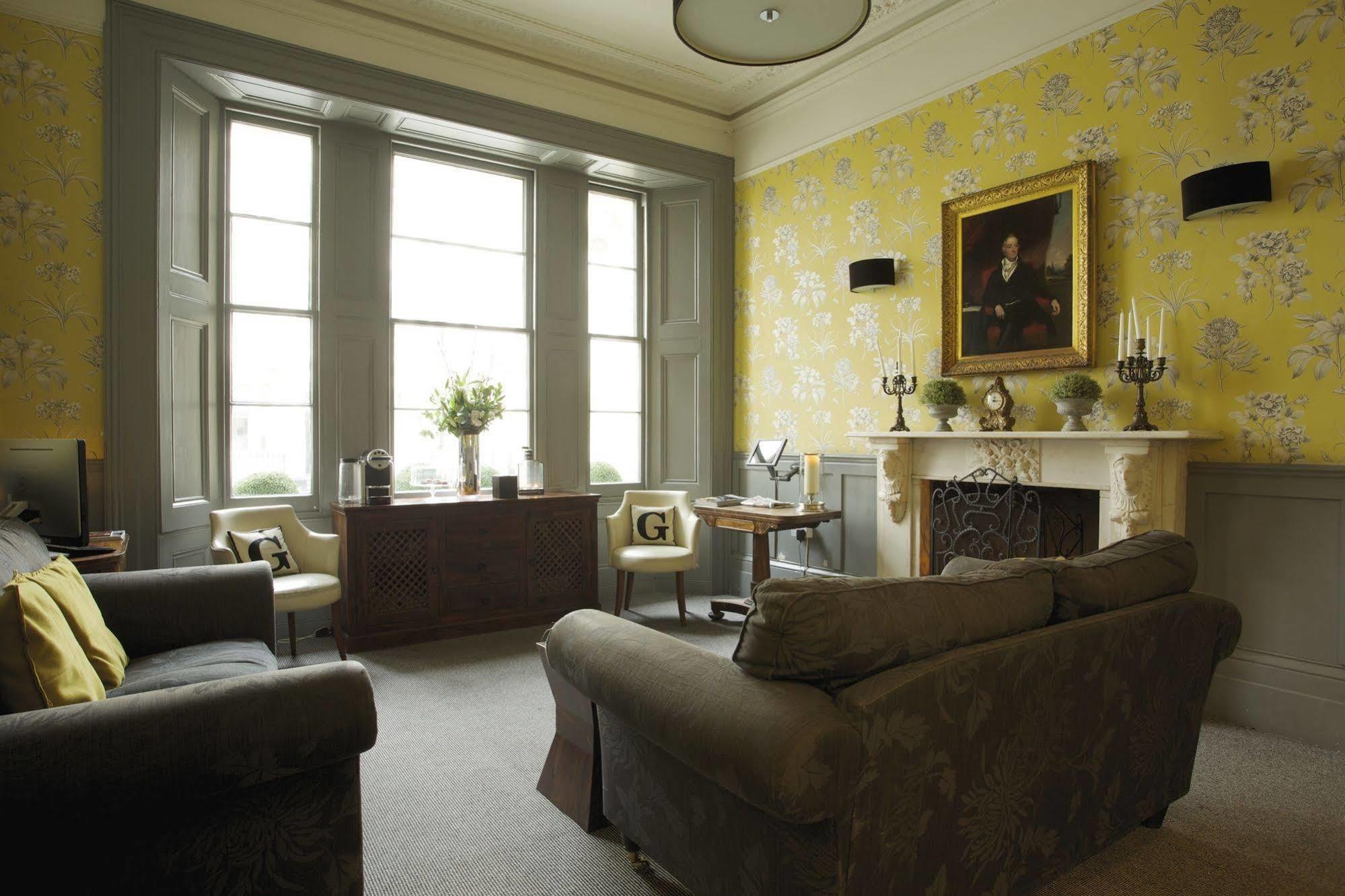 Georgian House 4*