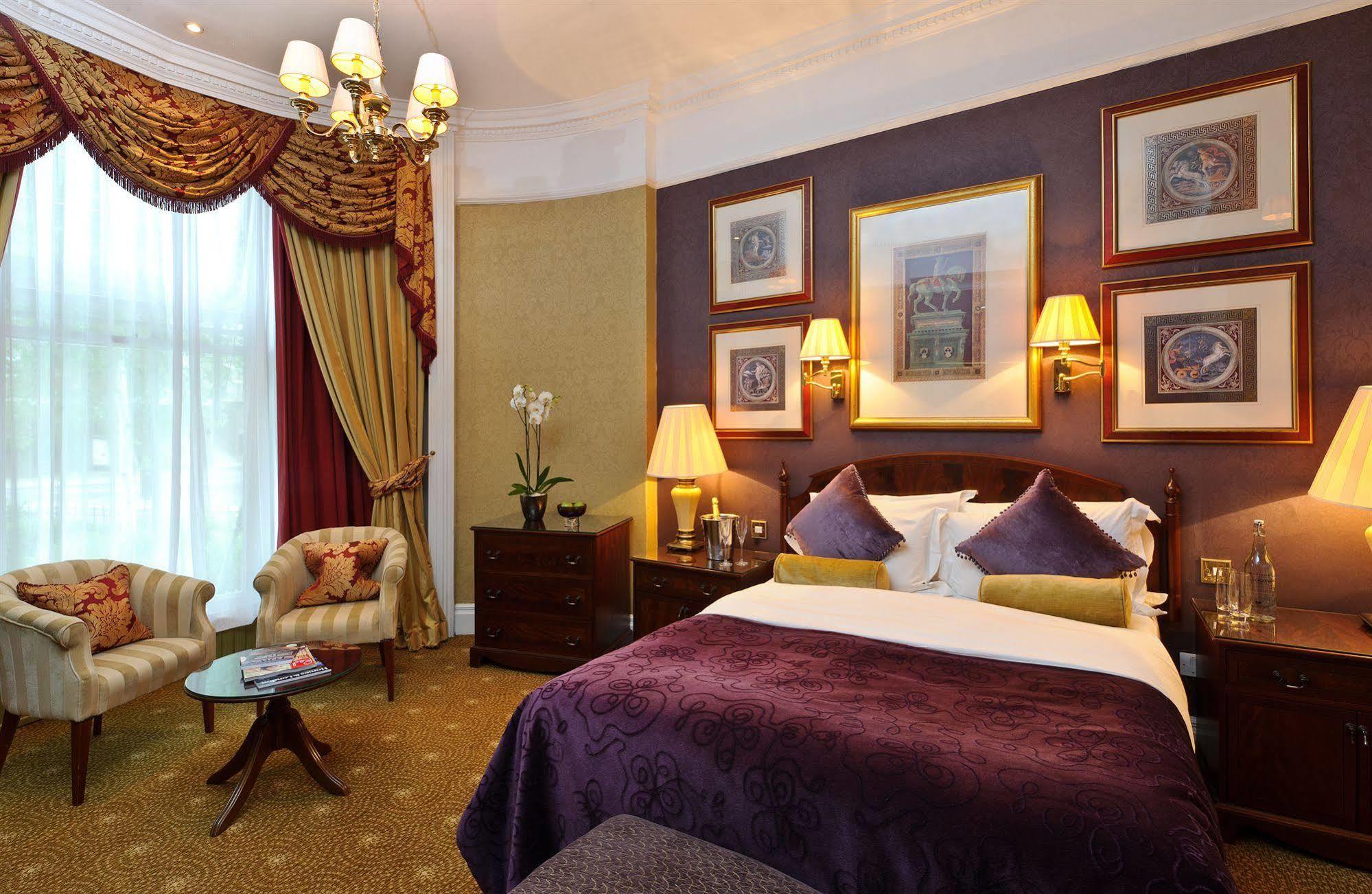 Hotel The Colonnade