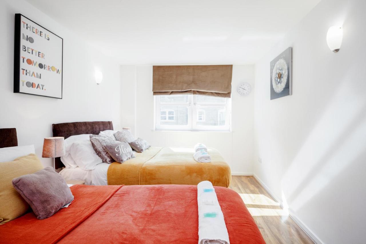 Apartment Premium By Excel London