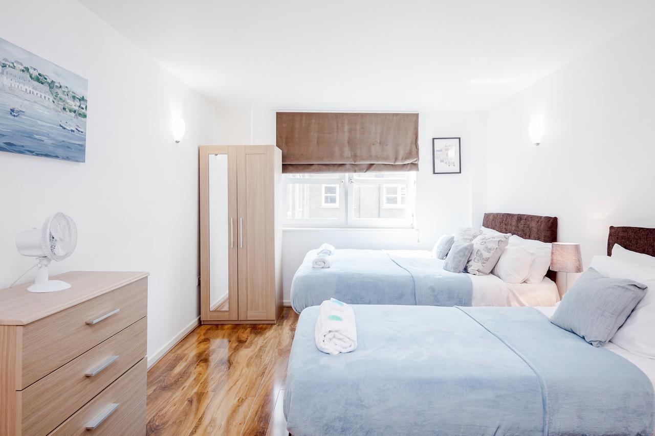 Apartment Premium By Excel London