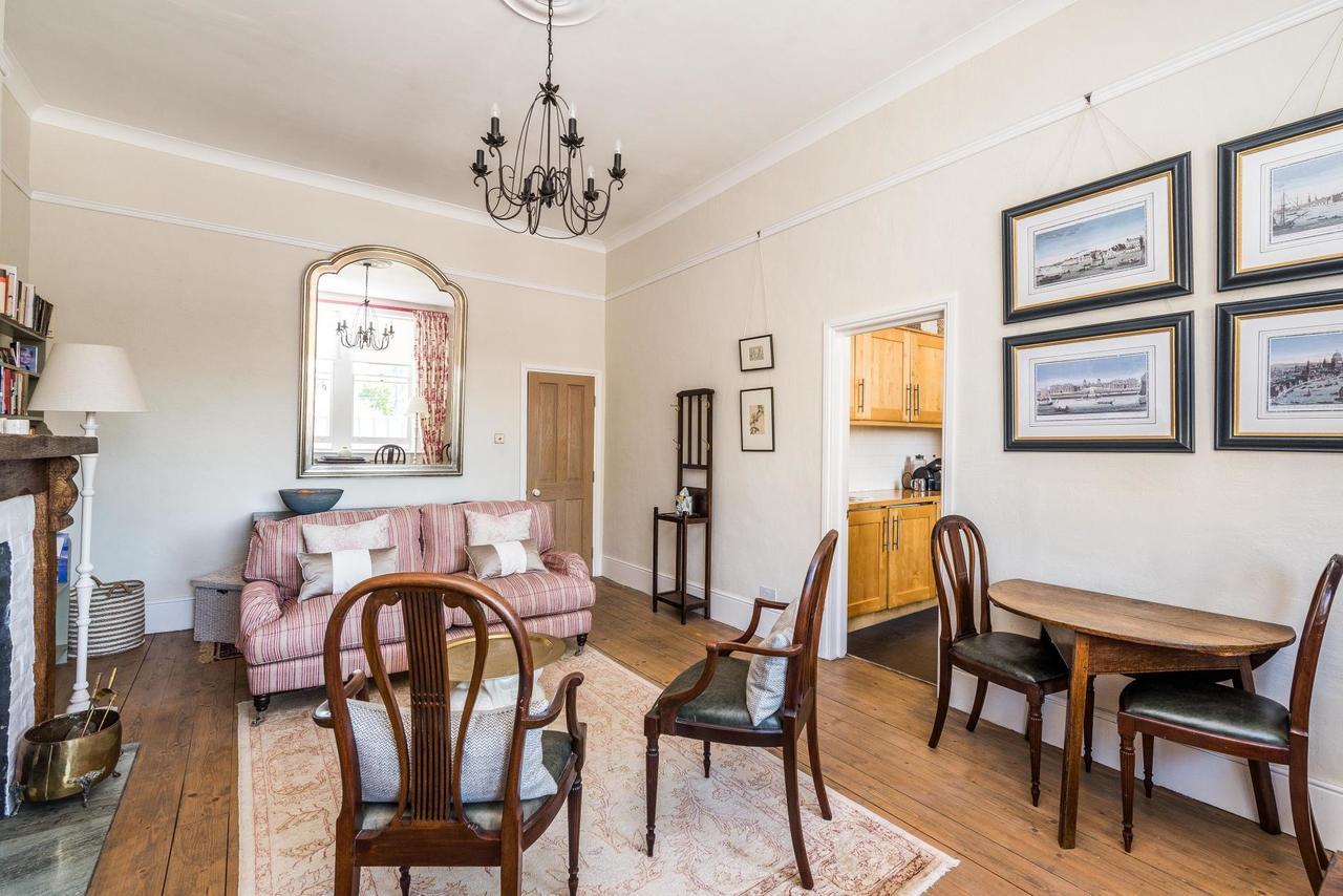 New Luxury 1bd Flat In Heart Of Kensington Olympia * Londres
