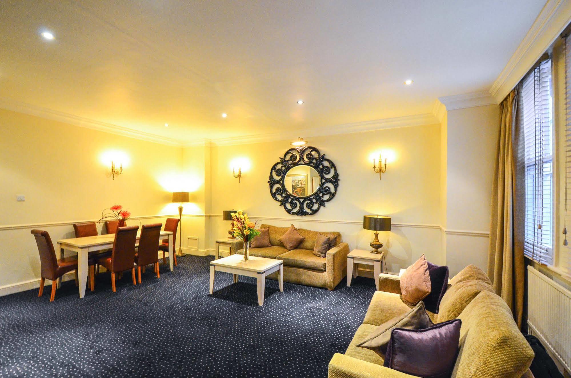 Aparthotel Collingham Serviced