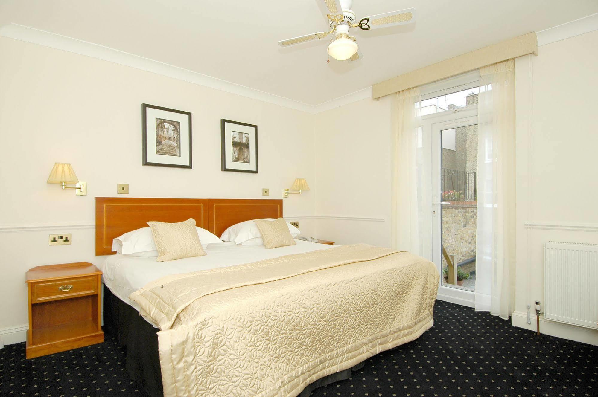 Aparthotel Collingham Serviced