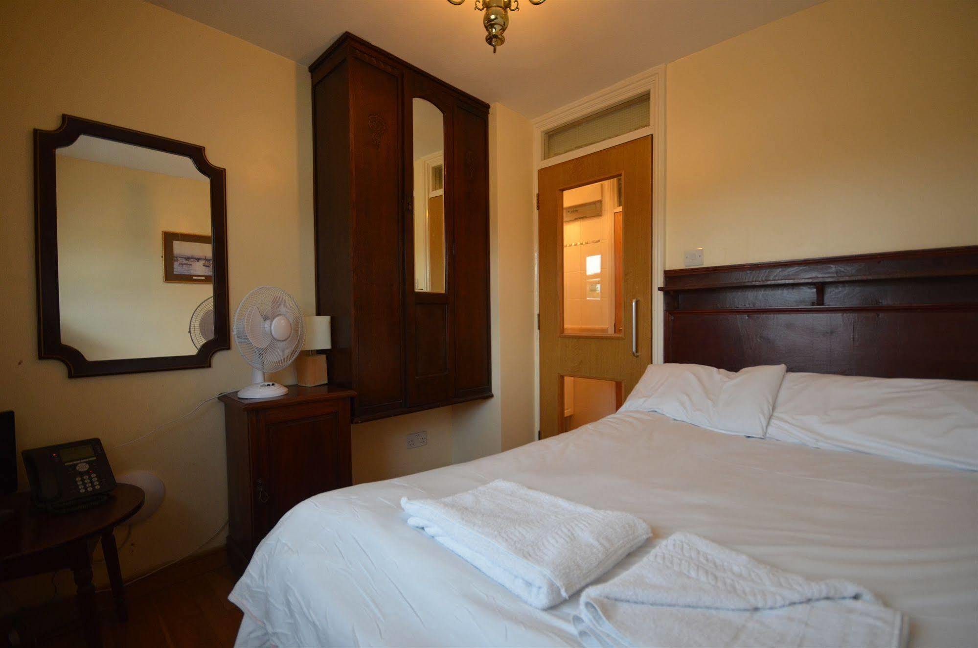 West Brompton Studios 4*