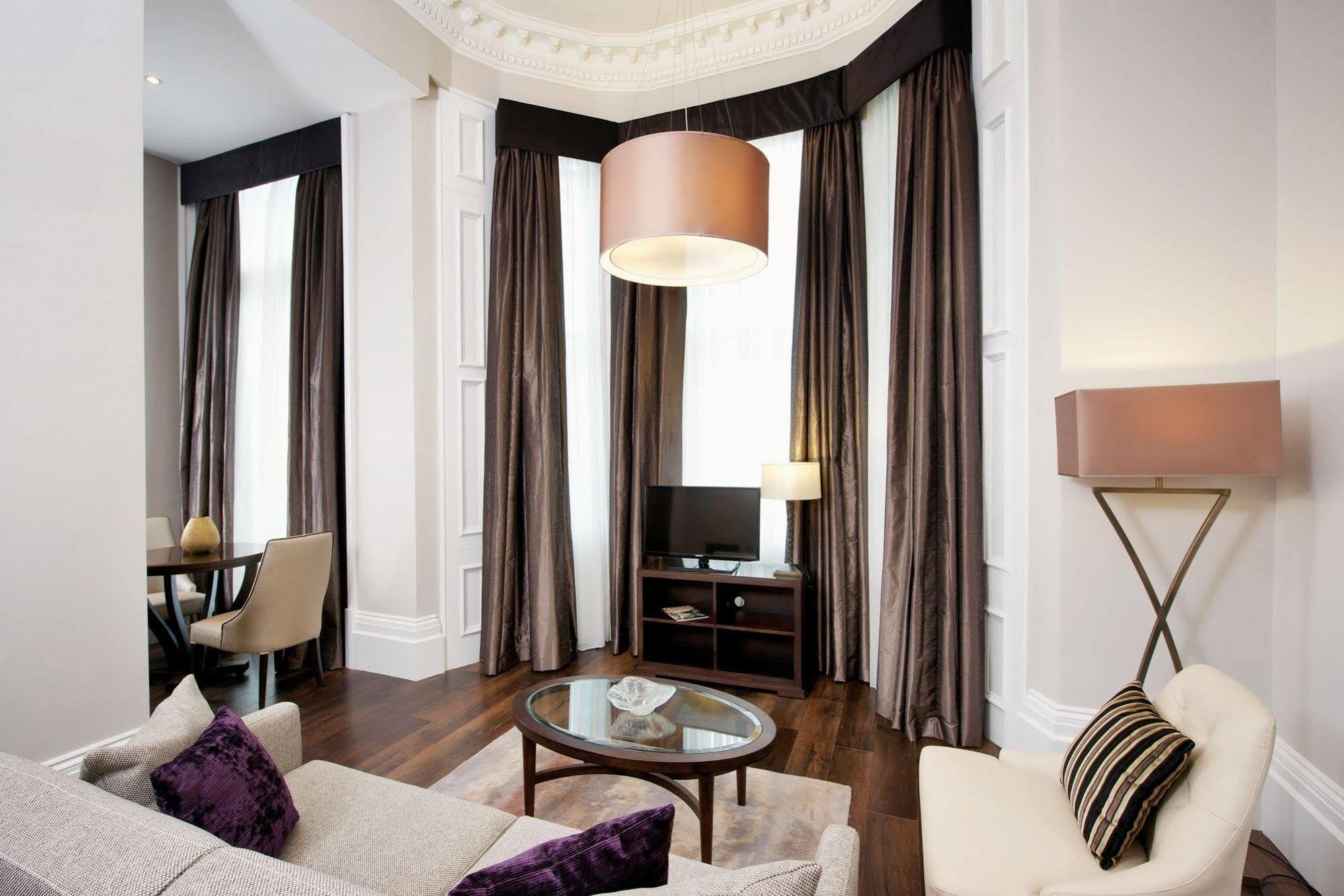 Apartahotel Fraser Queens Gate 4*