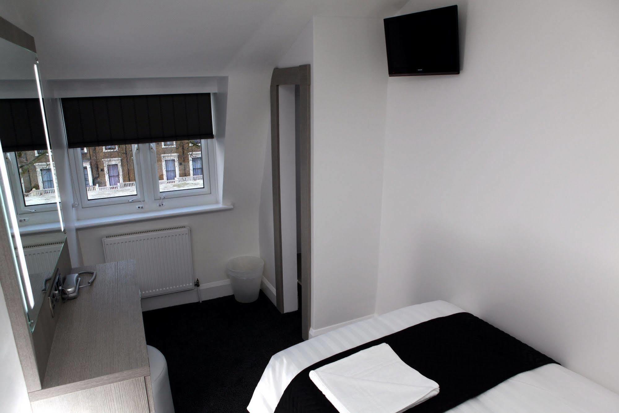 The Omega Hotel 3*