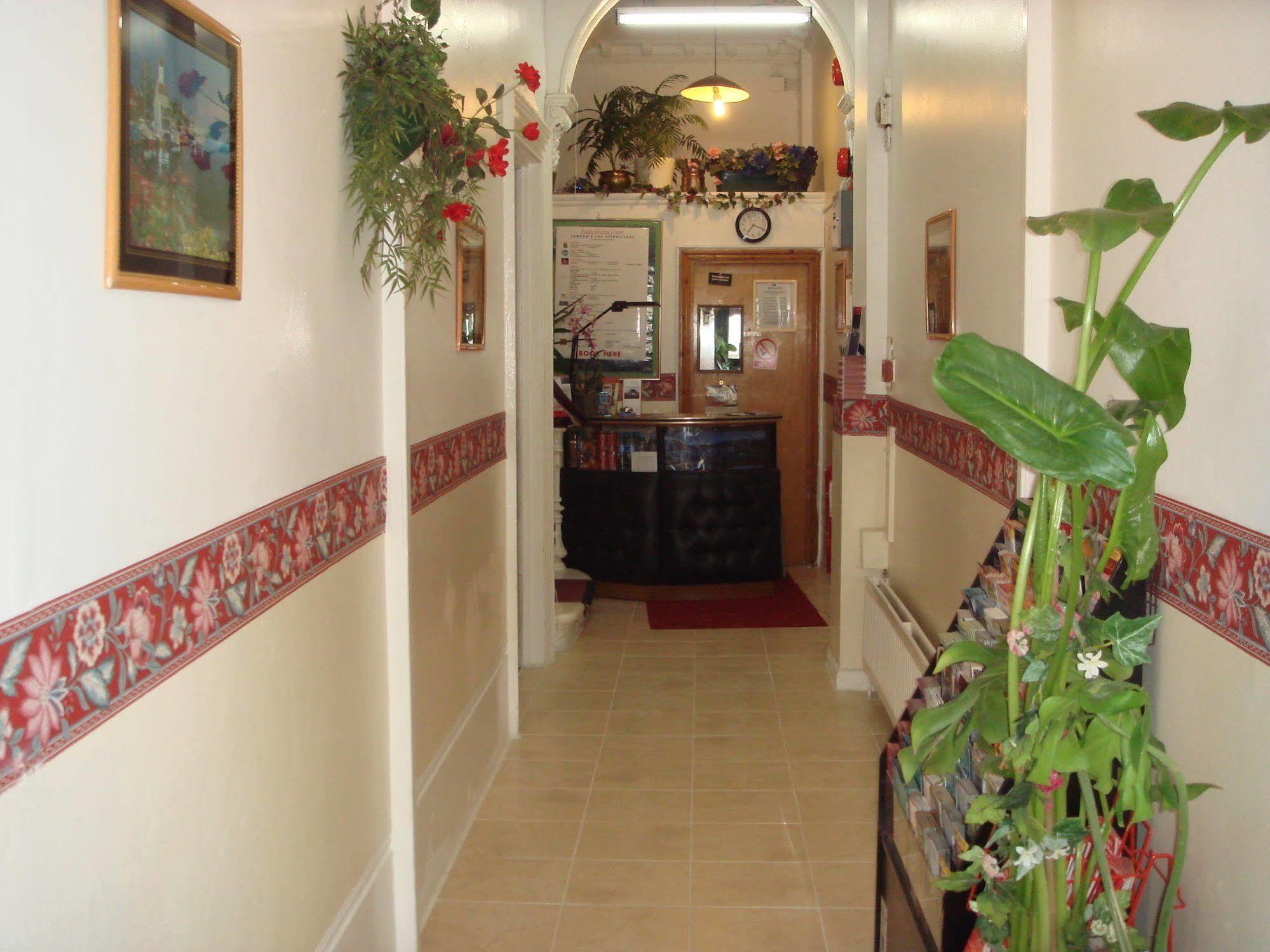 Regency Court Pensión