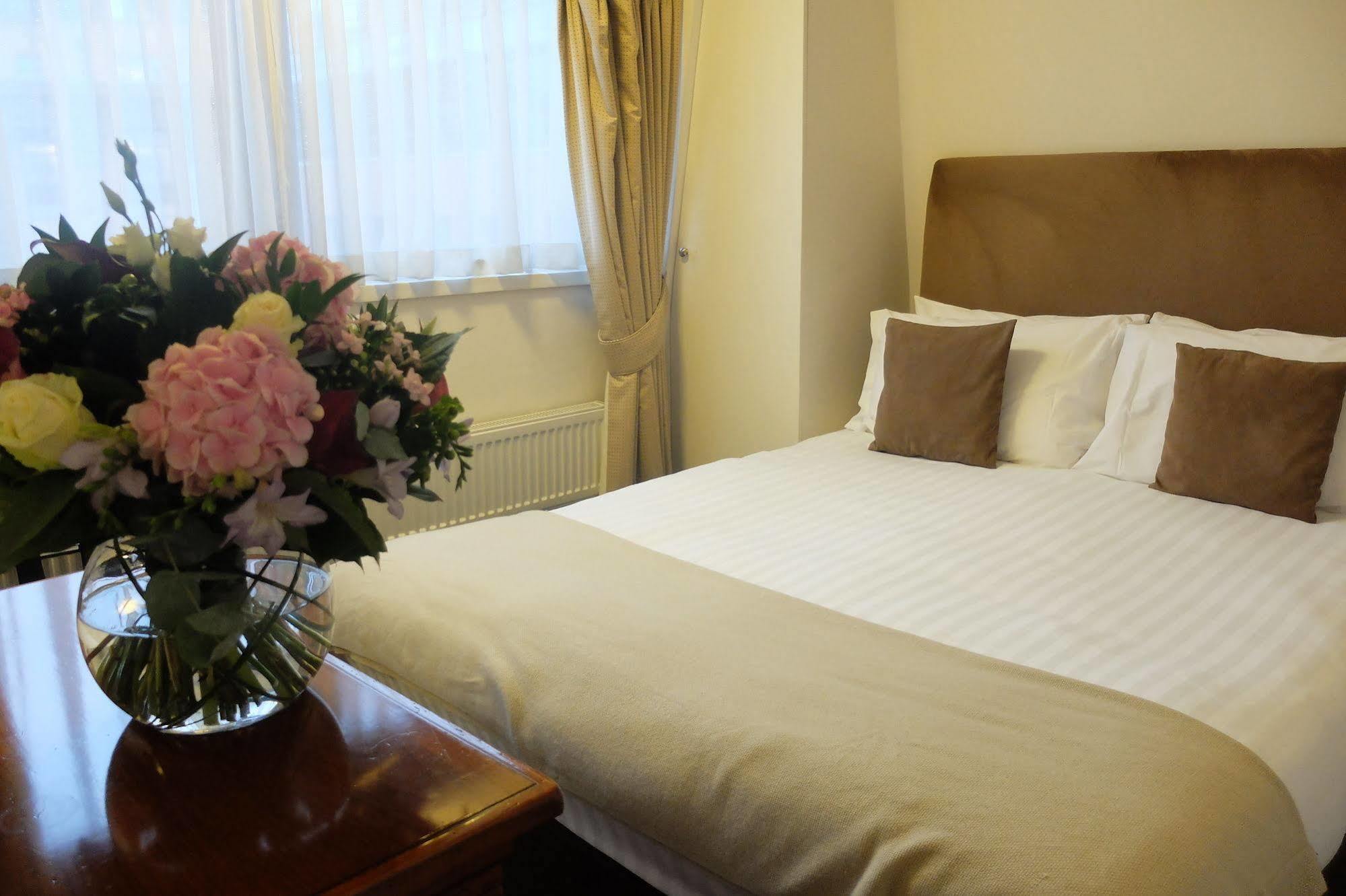 15 Basil Street Knightsbridge, Luxury Serviced 5* Londres