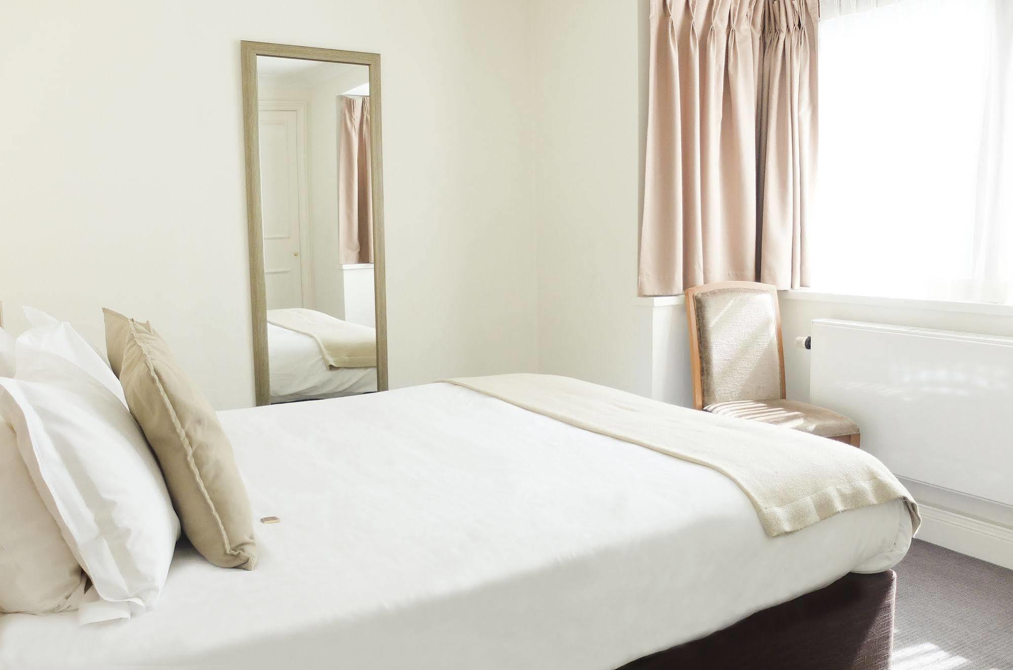 15 Basil Street Knightsbridge, Luxury Serviced 5* Londres