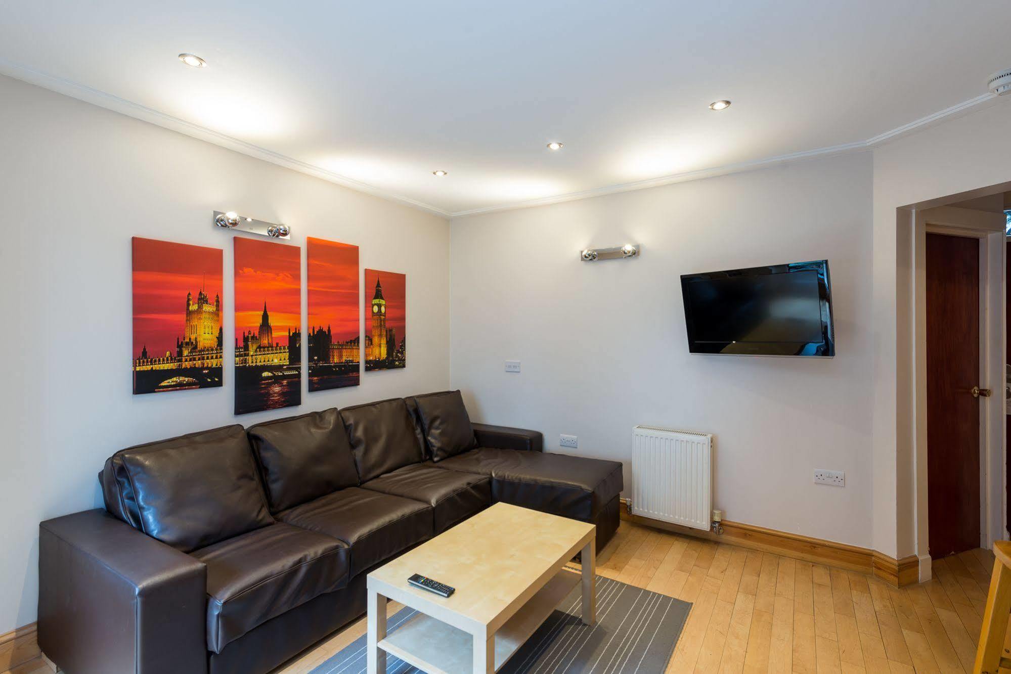 Hotel Adria London