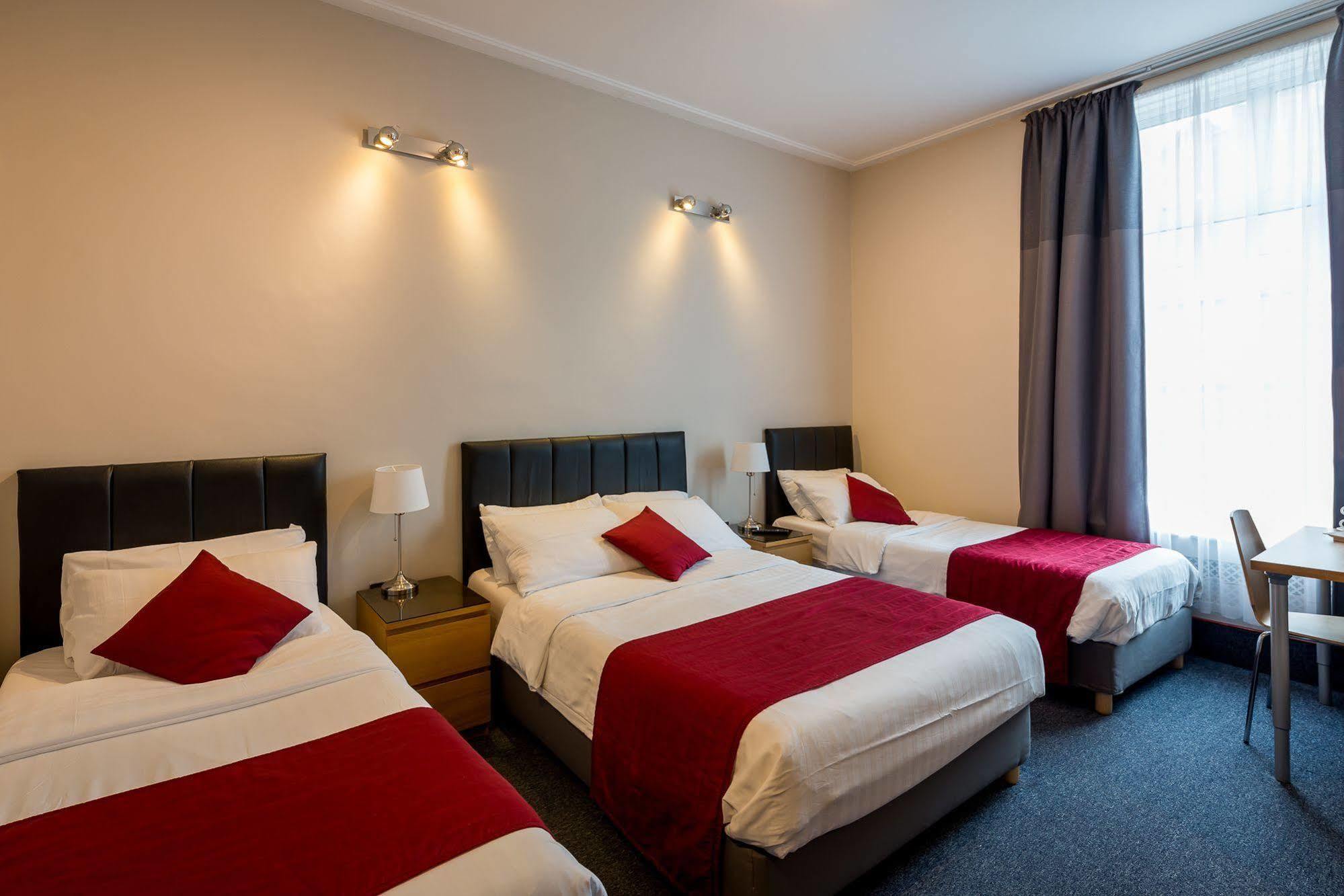 Adria Hotel London