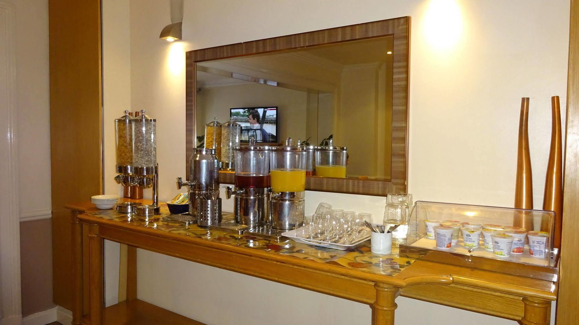 Hotel Americana 3*