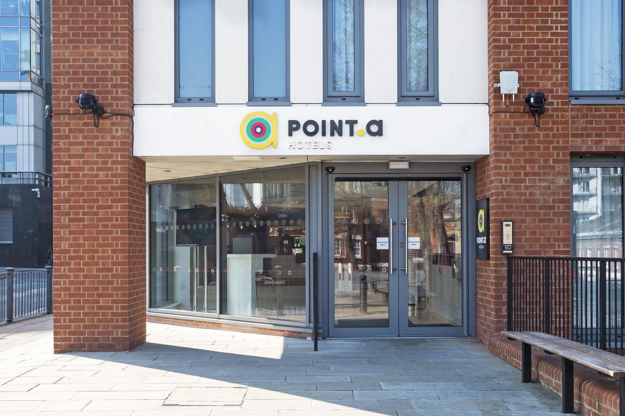 Point A Canary Wharf 3*
