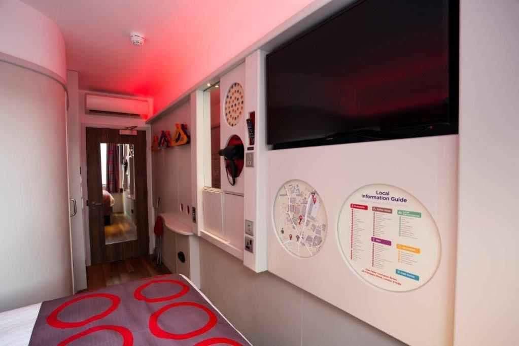 Point A Canary Wharf 3* Londres