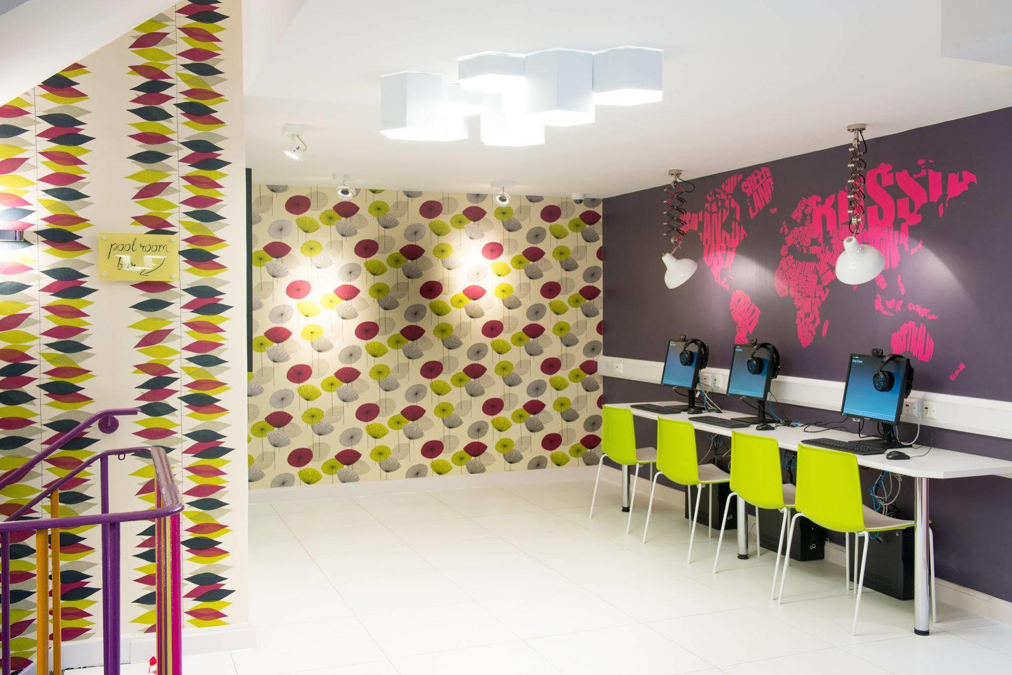 Yha Holland Park