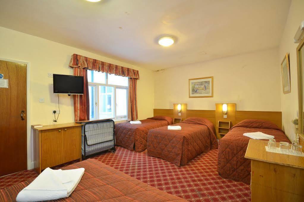 Seymour Hotel 2*