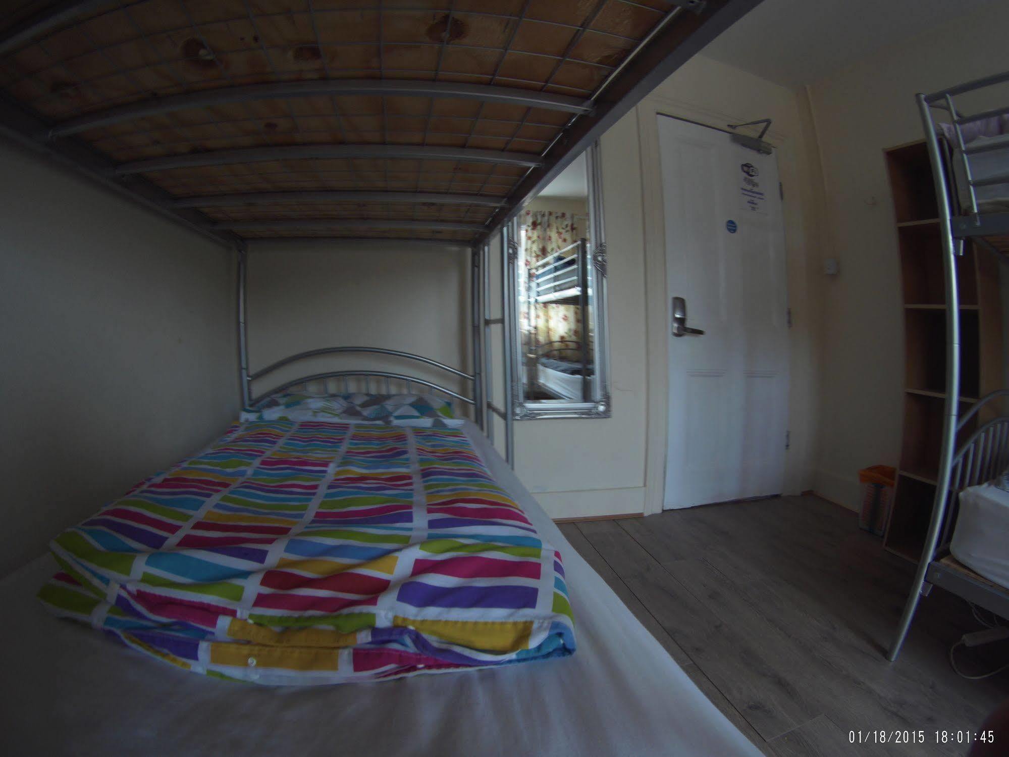 Auberge de jeunesse Hootananny