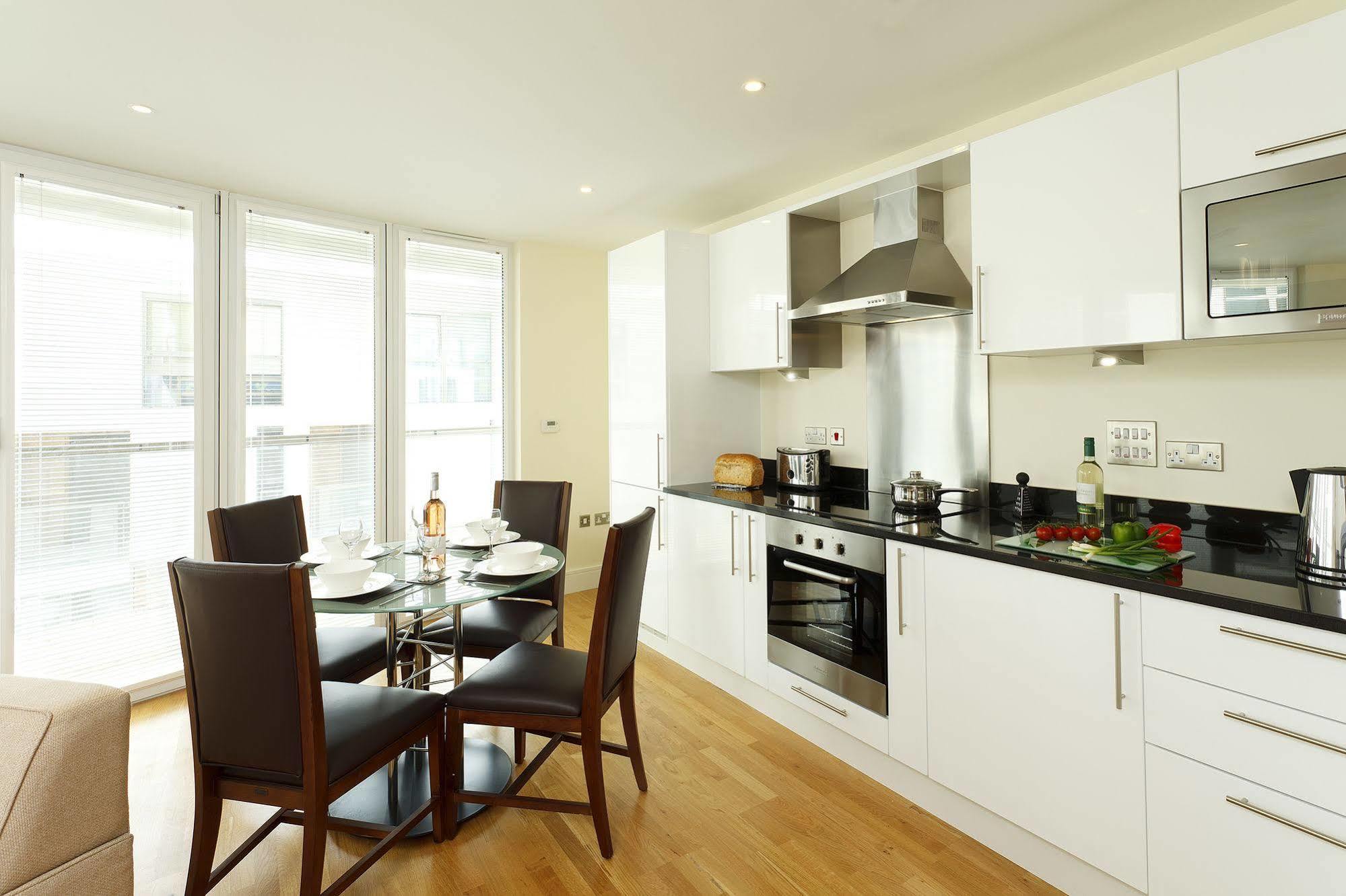 Apartahotel Saco Canary Wharf - Trinity Tower Londres