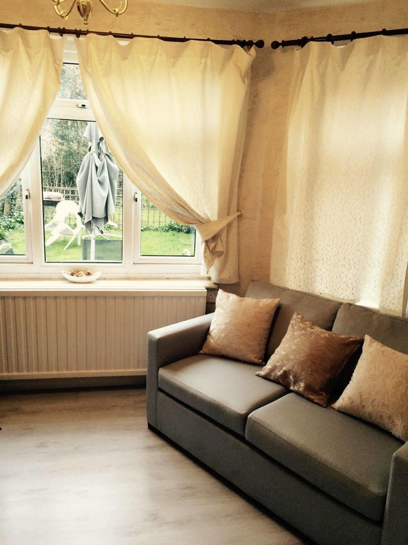 Lovely Garden In Wimbledon Town Centre With Private Parking By Wimbledon Lets Appartement Londres